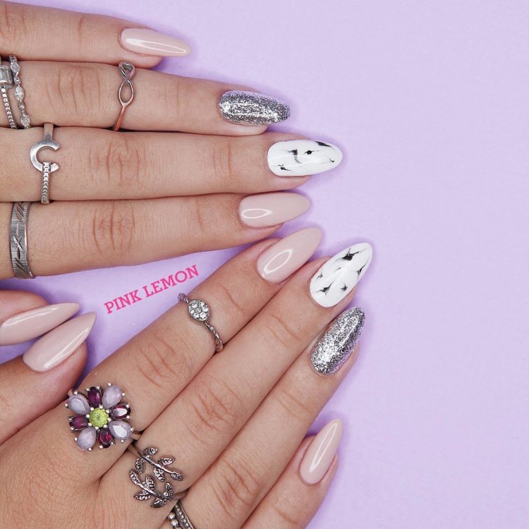 Маникюр с рисунком розовая пантера