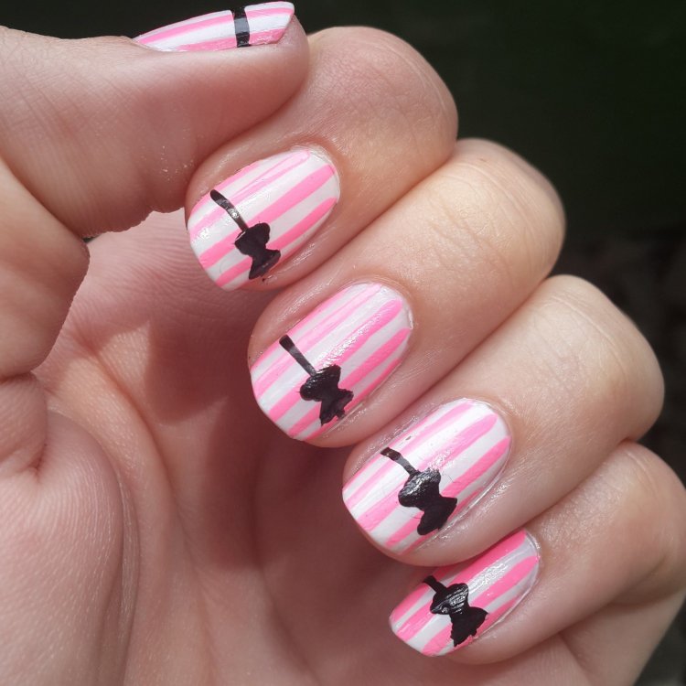 Манікюр із прозорими елементами