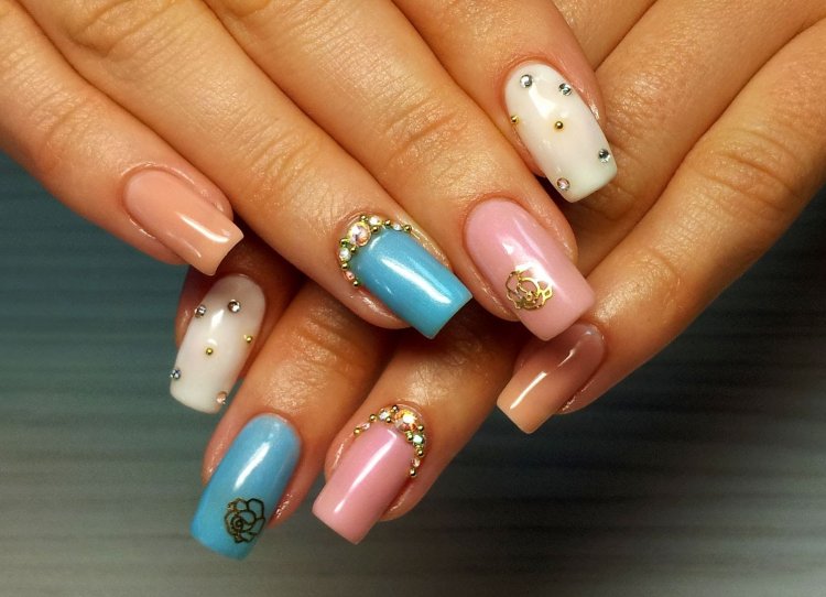 Шелак зі стразами