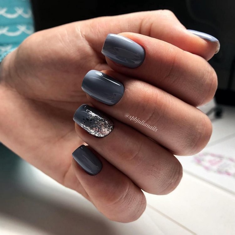 Графитовый маникюр
