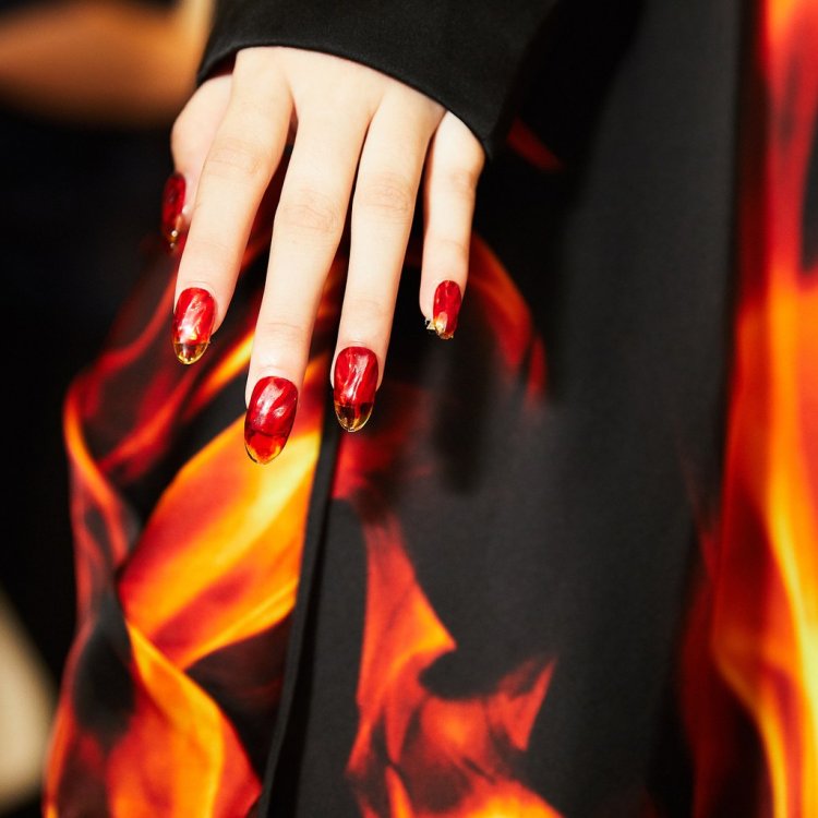 Модные с плпминнм ногти