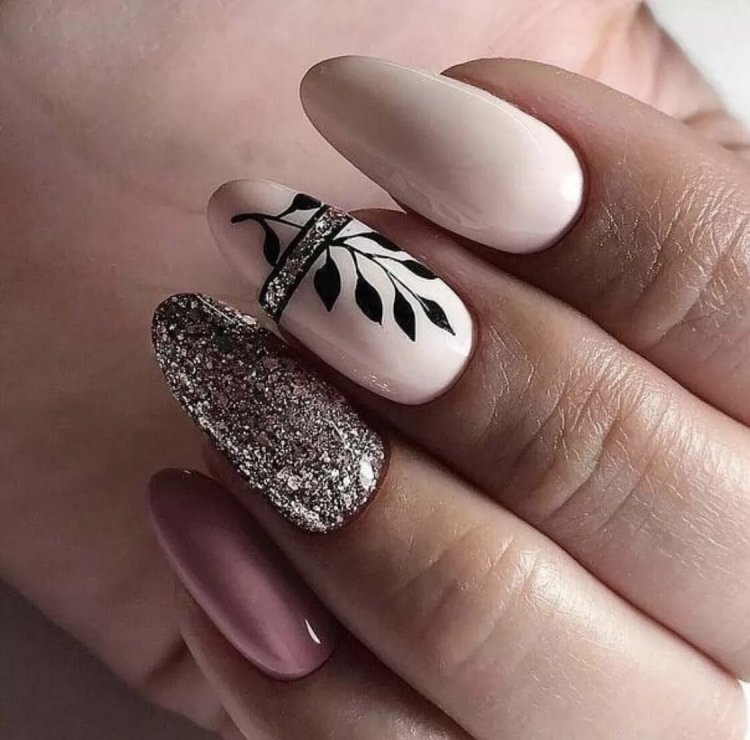 Веточки на ногтях