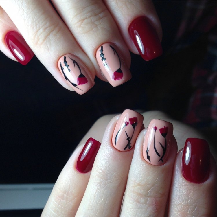 Красивий тбардовий манікюр