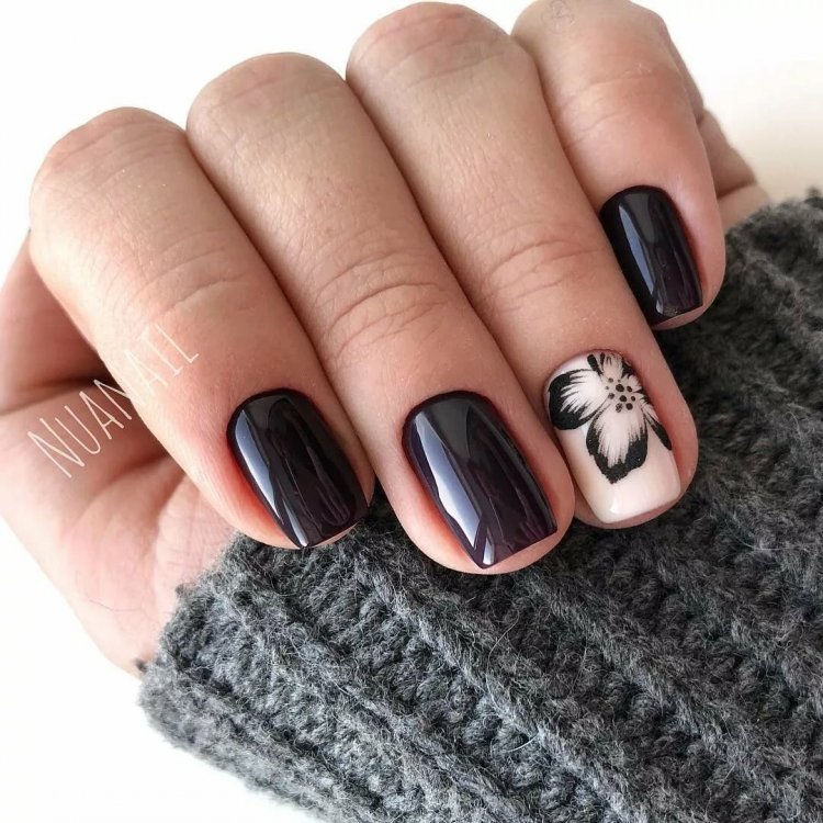 Маникюр на короткие квадратные ногти тем