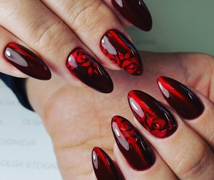 Манікюр кв червоних тонах