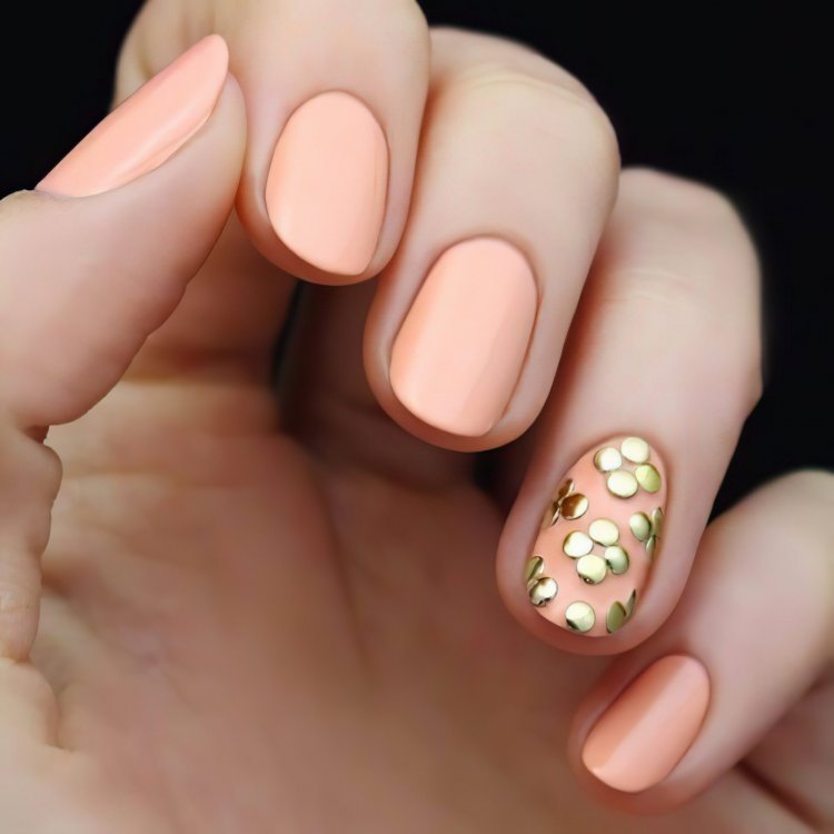 Нежно персиковый маник