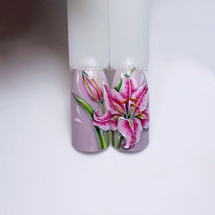 Флористика на ногтях