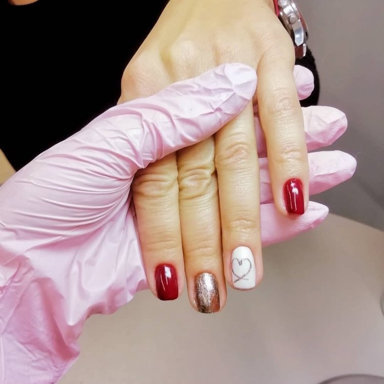 Женский маникюр