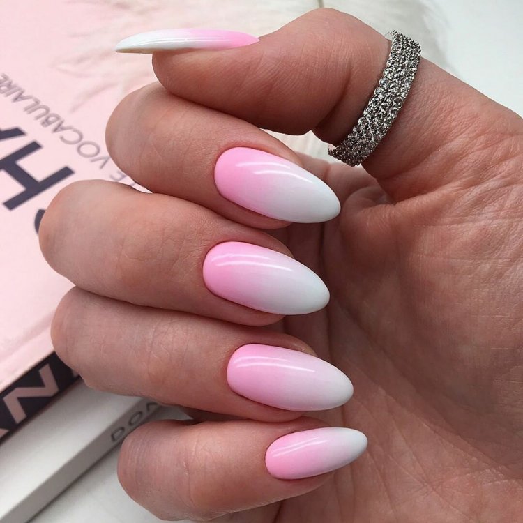 Омбре Бебі бумер манікюр