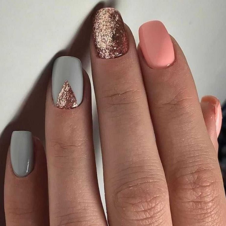 Маникюр френч цветной