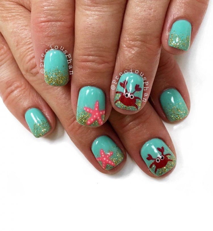 Черепаха на ногтях