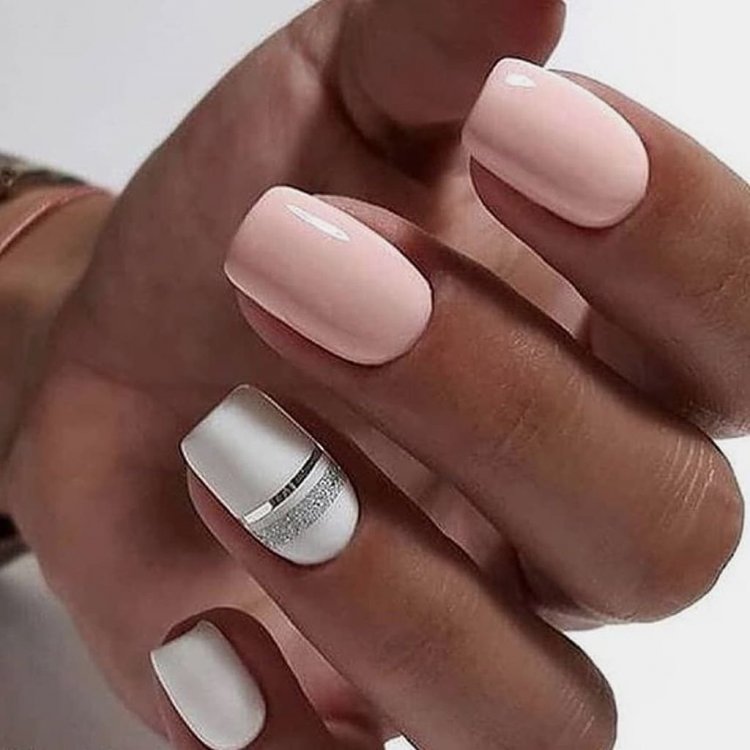 Ногти короткие квадратные светлые