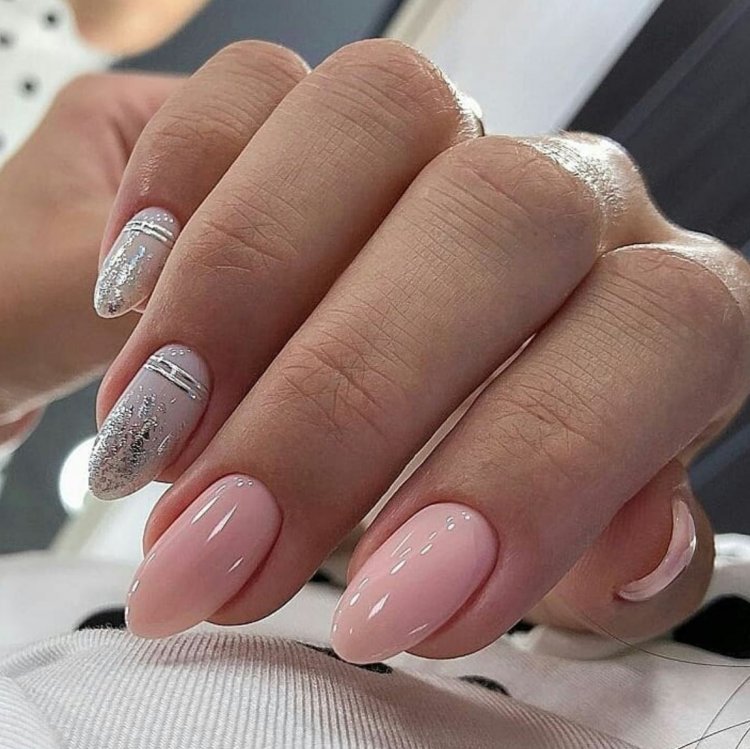 Маникюр нежный стильный