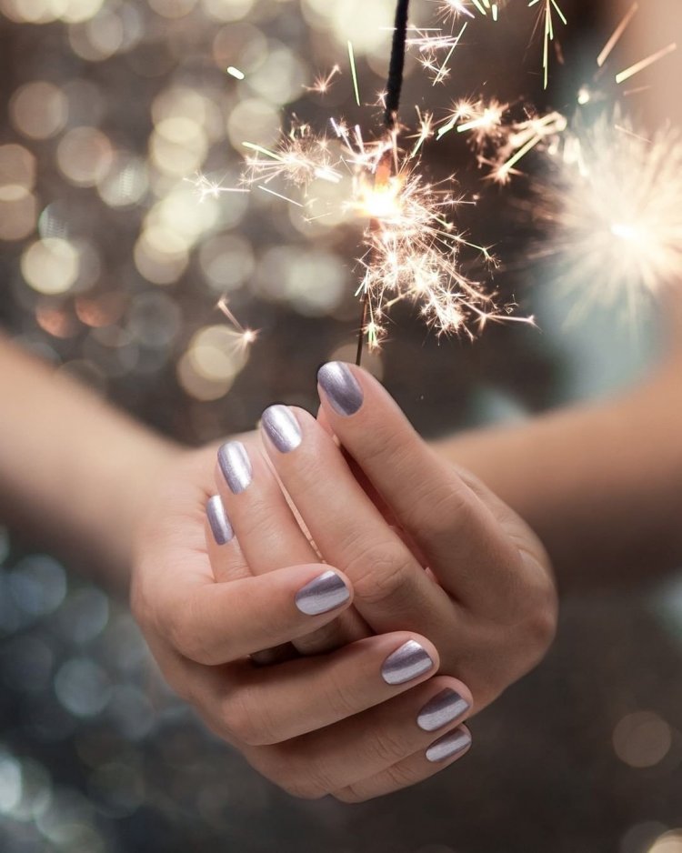 Маникюр на новый год Эстетика