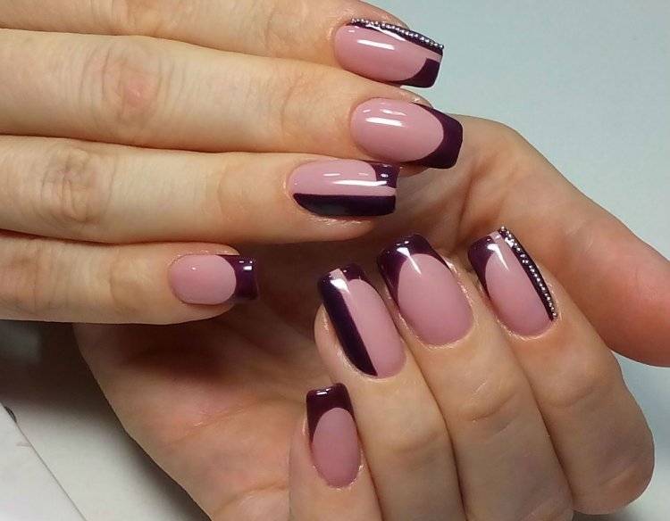 Модный двухцветный маникюр