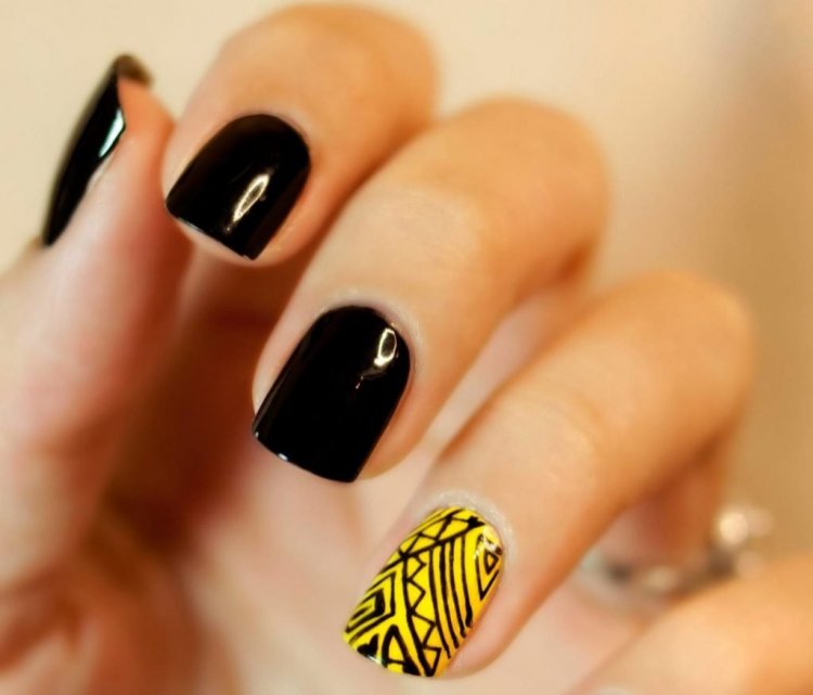 Черно желтый маникюр