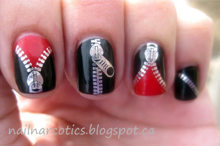 Дизайнер нігтів із замочком