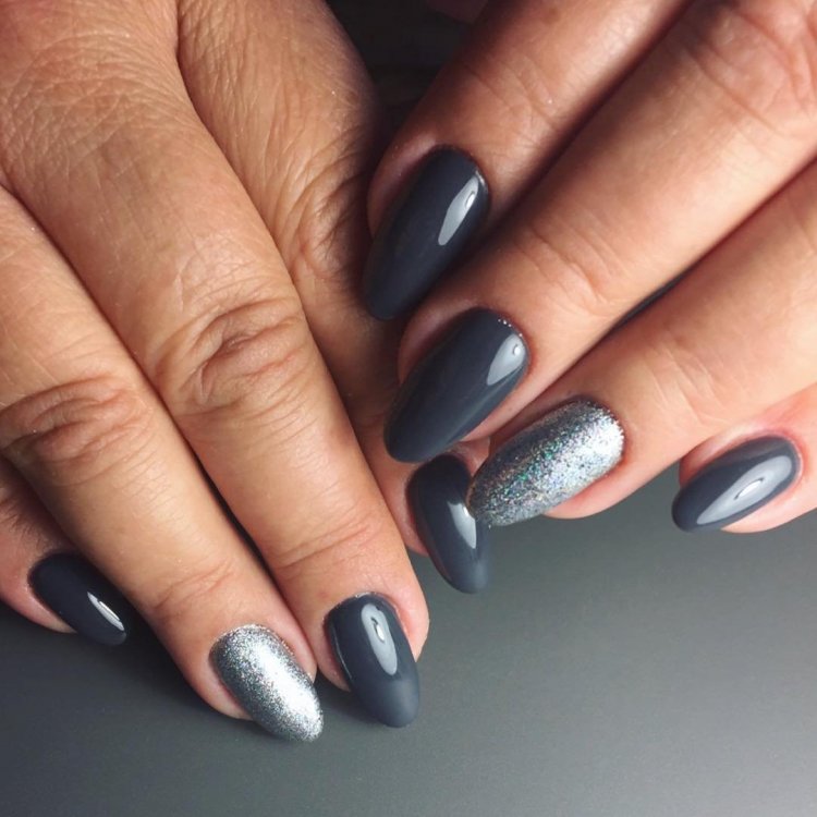 Ногти крафтового цвета