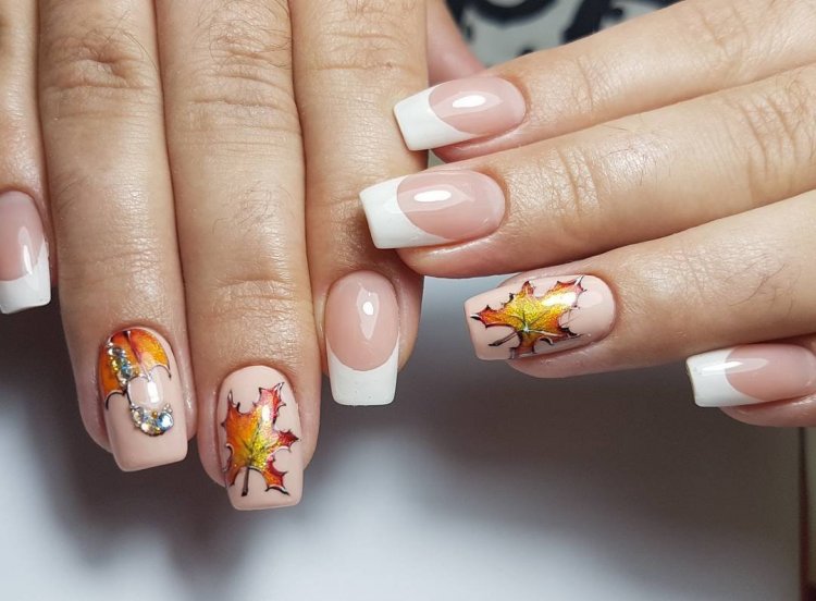 Осенний французский маникюр