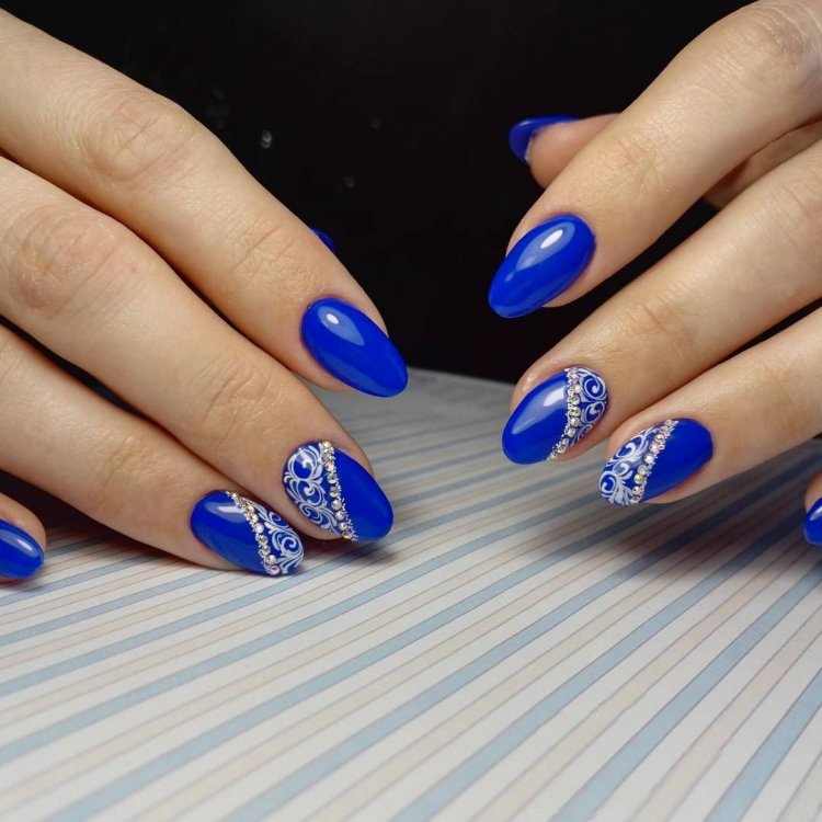 Синие ногти