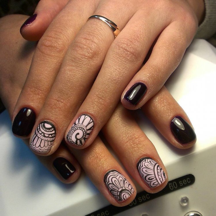 Маникюр на короткие ногти бордовый цвет