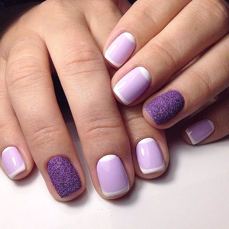 Сиреневые ногти