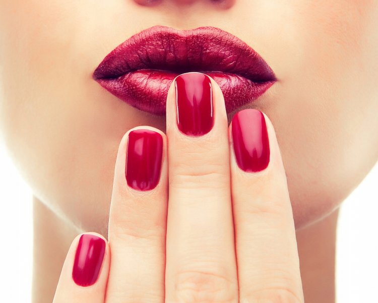 Манікюр на середні нігті 2020