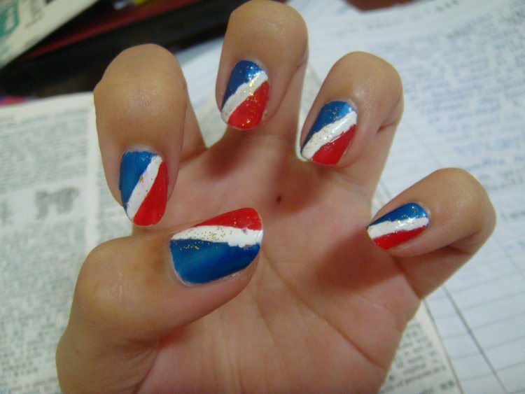 Манікюр із кубинським прапором