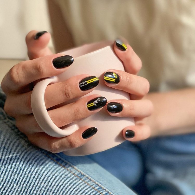 Манікюр з дияволом