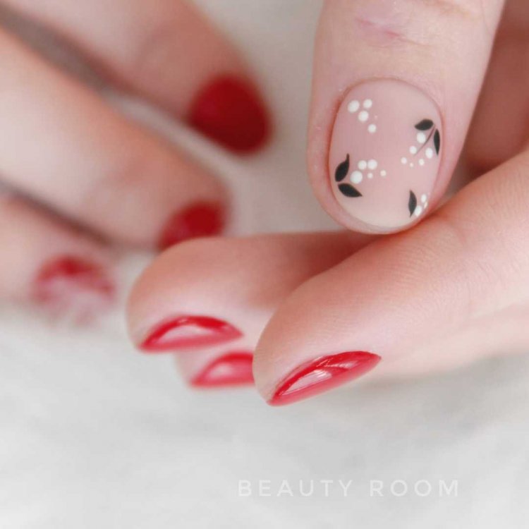 Нігті маленькі