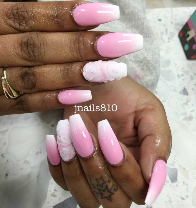 Омбре на нігтях рожевий з рожевим