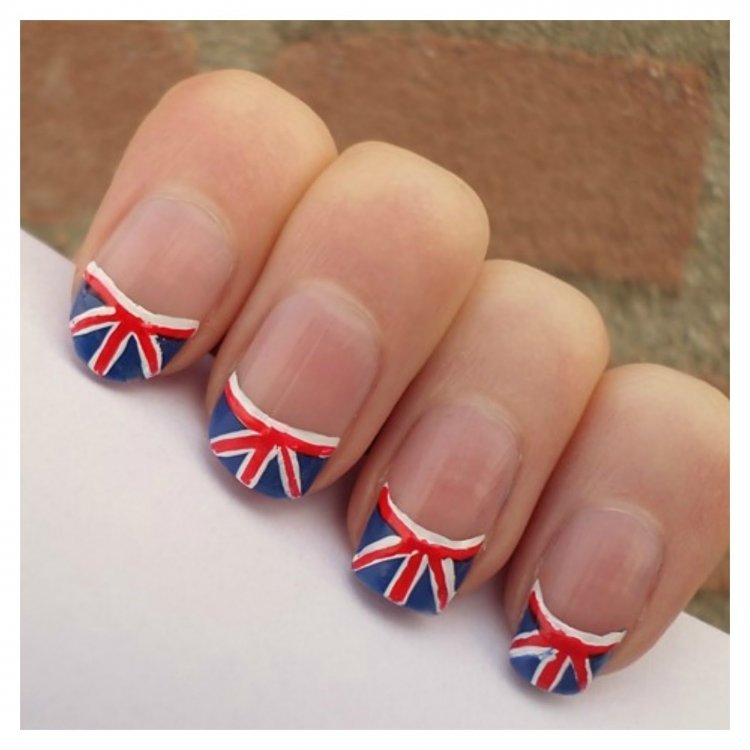 Манікюр з грузинським прапором