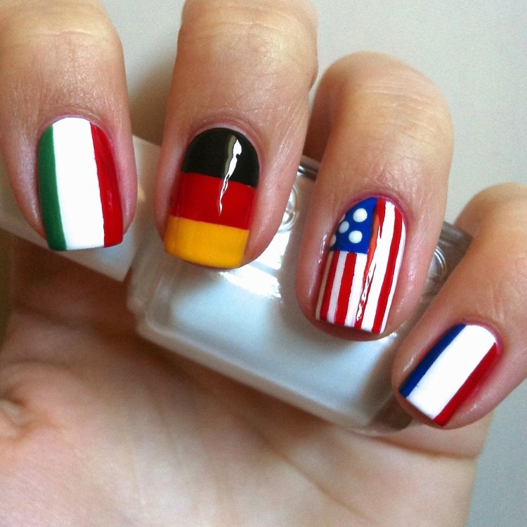 Фіг із манікюром