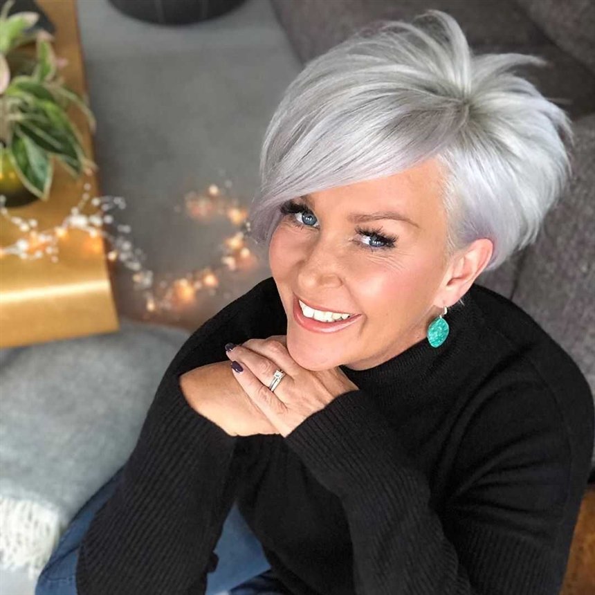 Модні стрижки для омолодження для жінок 2022: фото