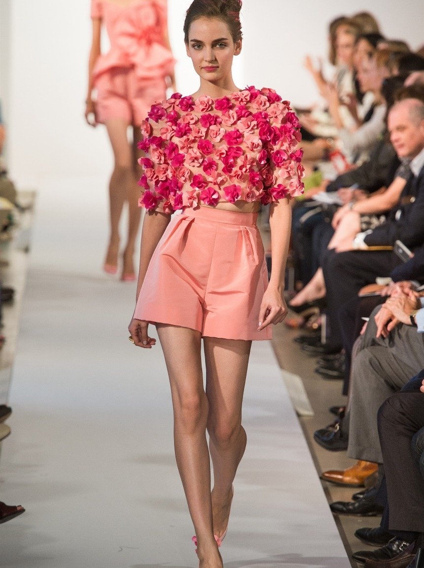 Модні шорти на весну-літо 2023: тенденції сезону