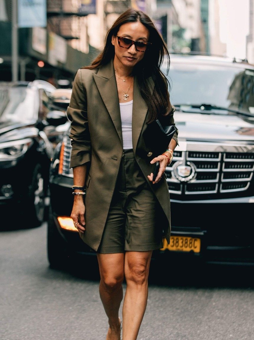 Модні шорти на весну-літо 2023: тенденції сезону