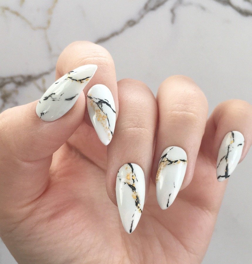 Модний манікюр на квітень 2023 року: ідеї, новинки дизайну, фото