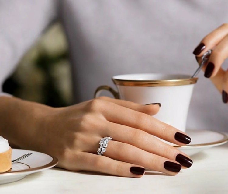 Маникюр кофе