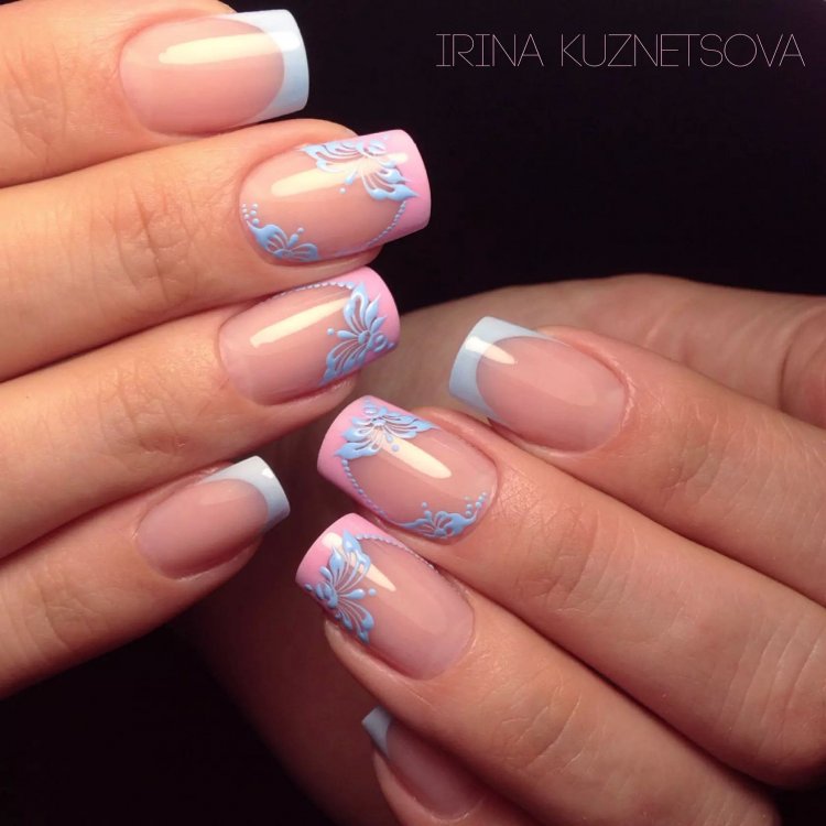 Красивый снежный маникюр