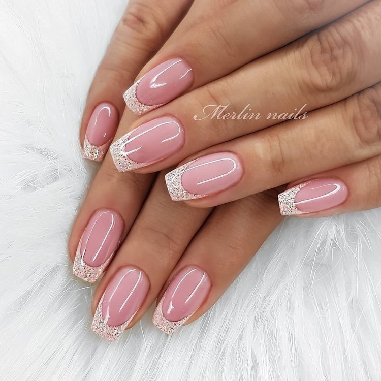 Дизайн ногтей нежный френч