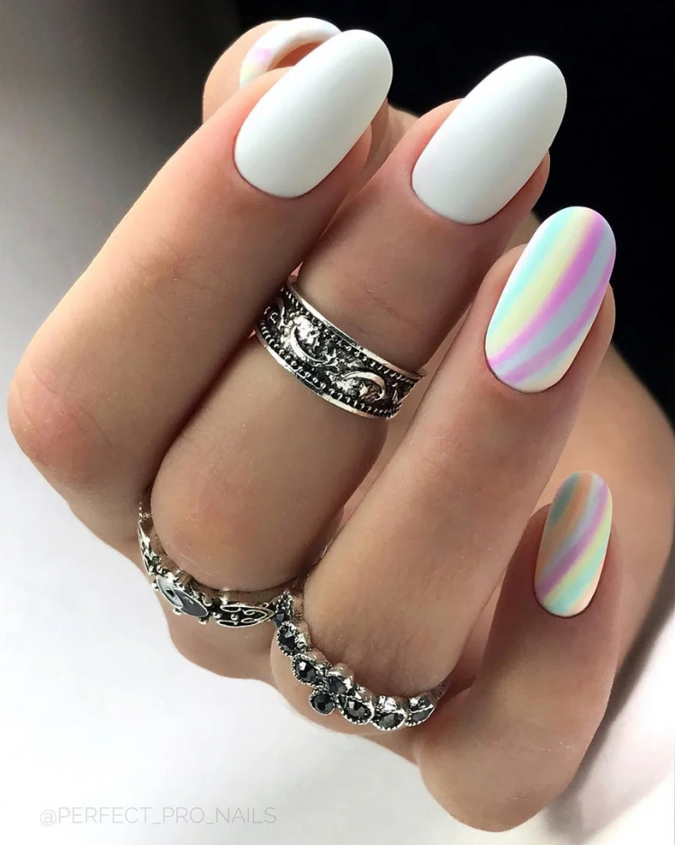 Стильный маникюр