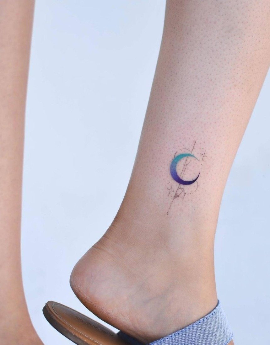 35 цікавих дизайнів татуювань на кісточках для жінок: фото