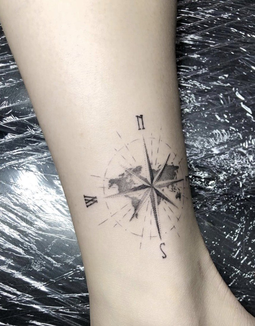 35 цікавих дизайнів татуювань на кісточках для жінок: фото