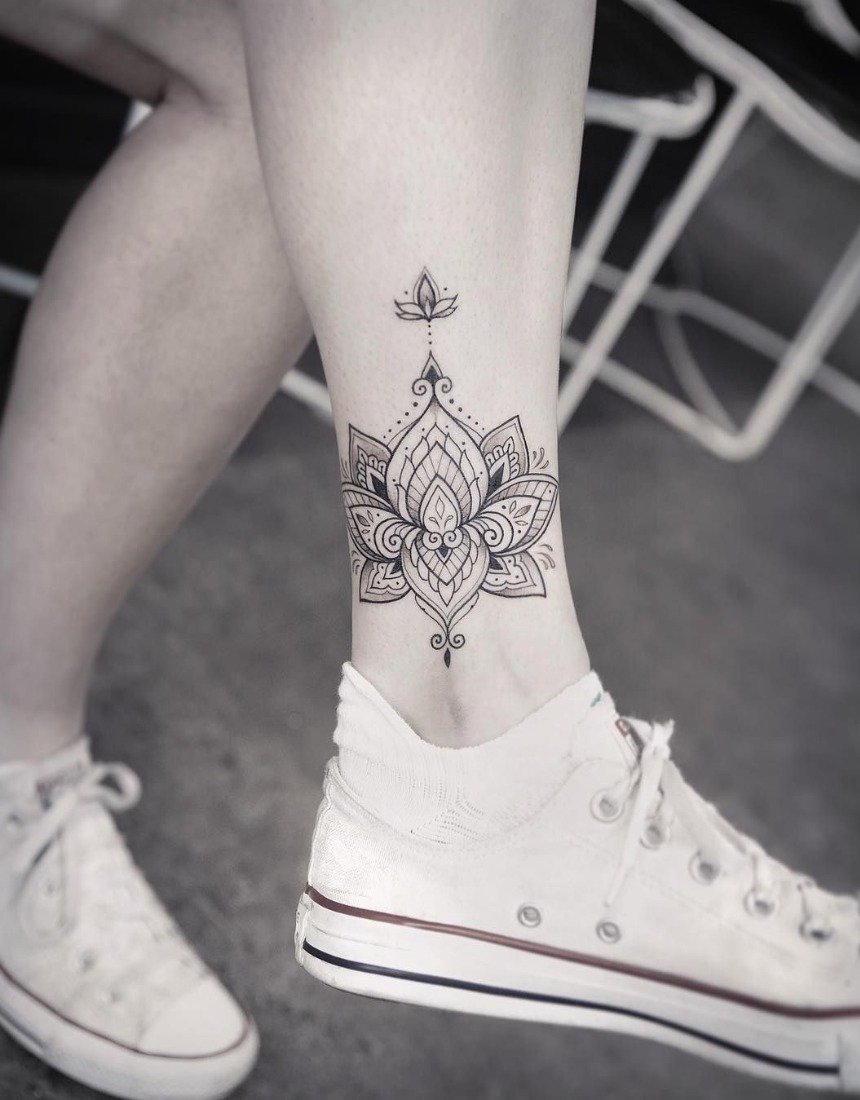 35 цікавих дизайнів татуювань на кісточках для жінок: фото