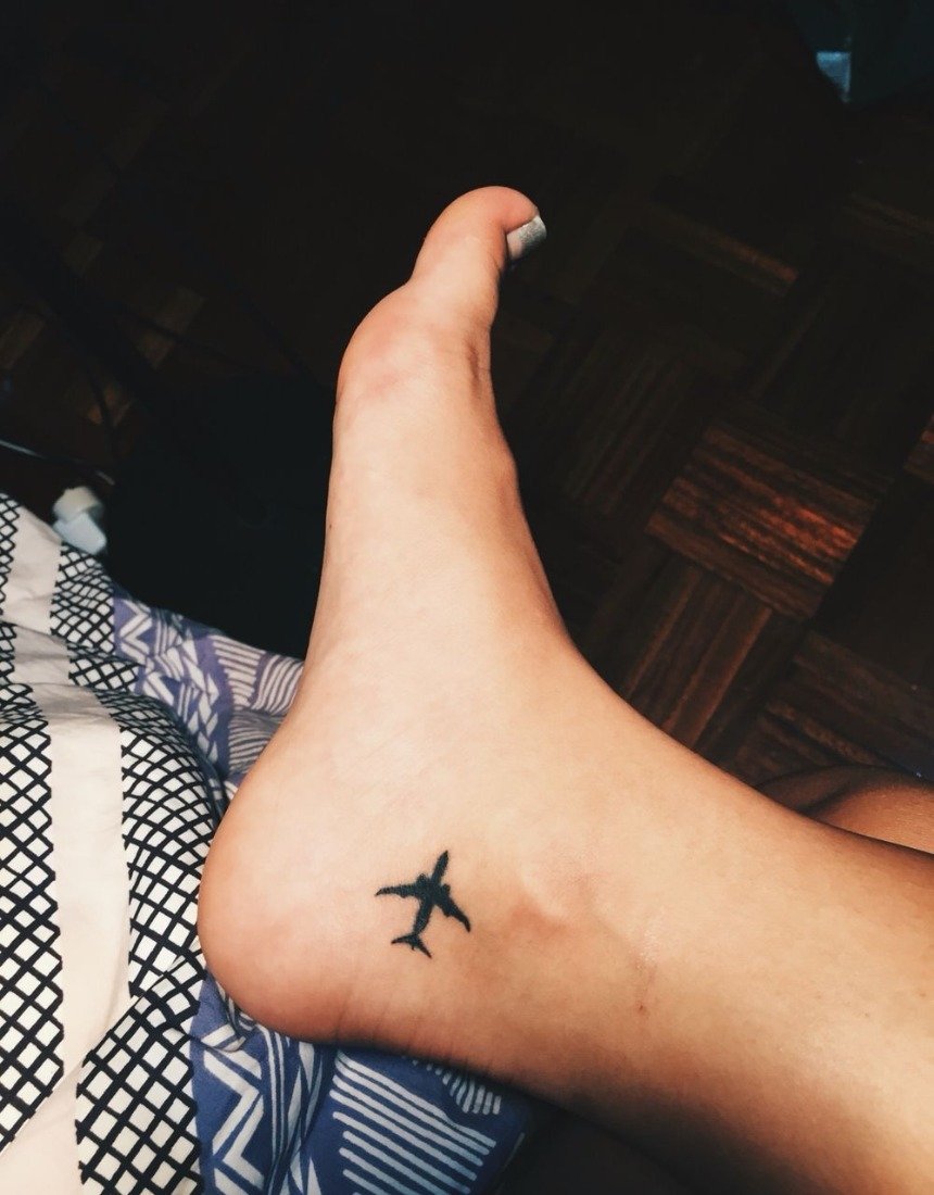 35 цікавих дизайнів татуювань на кісточках для жінок: фото