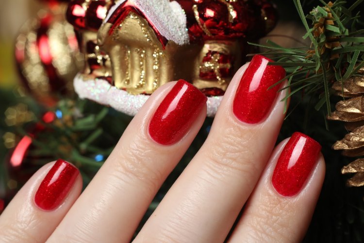 Красивый маникюр на короткие ногти 2021