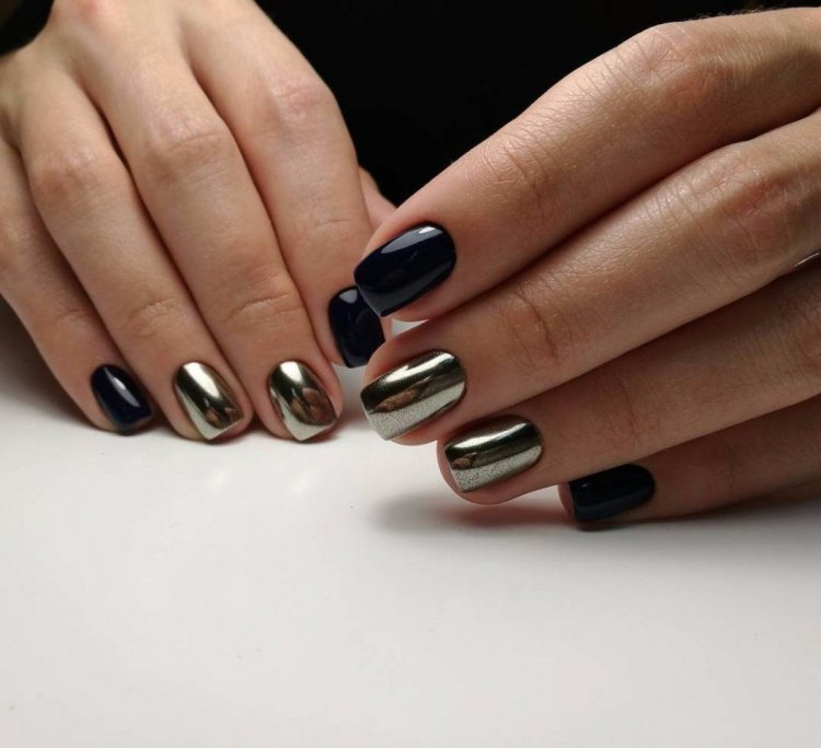 Ногти чёрные с с вьиркой