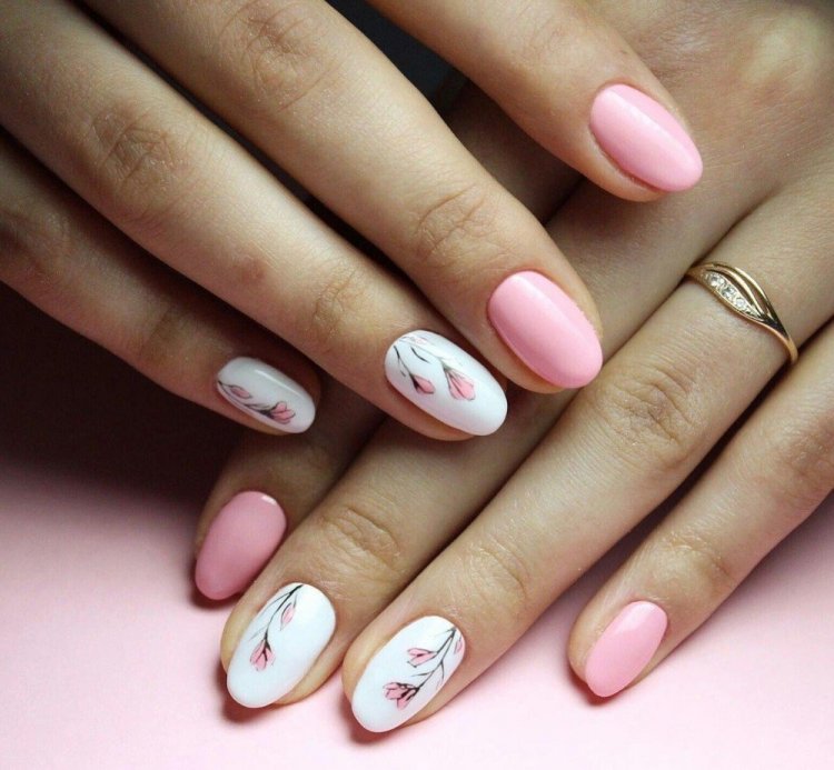 Красивый нежный маникюр