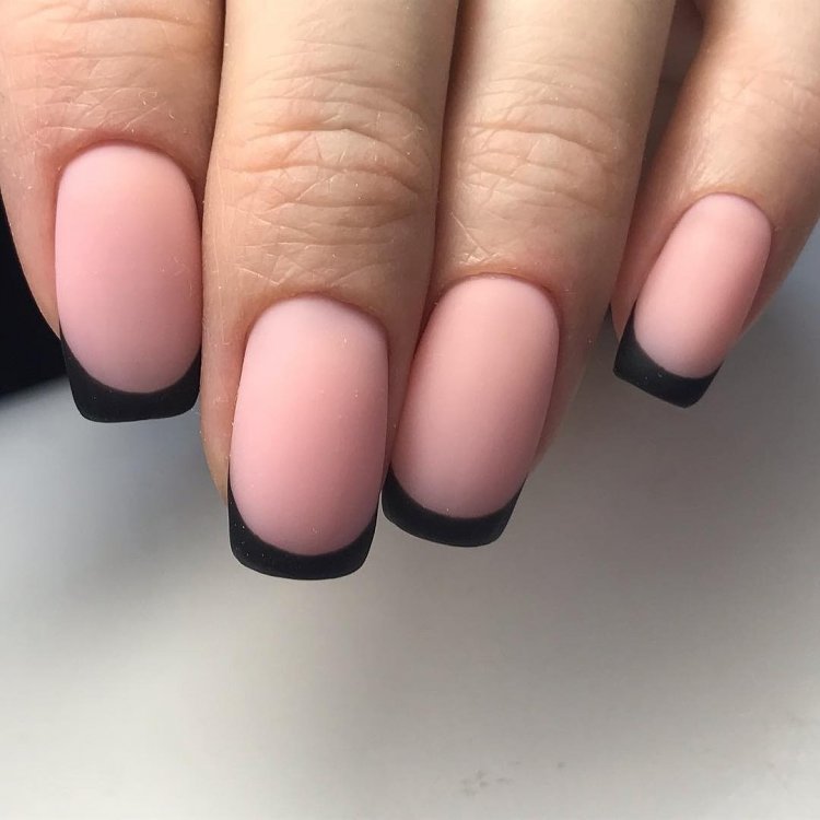 Рожевий матовий френч