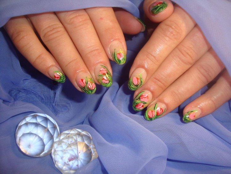 Американский маникюр салатовый френч